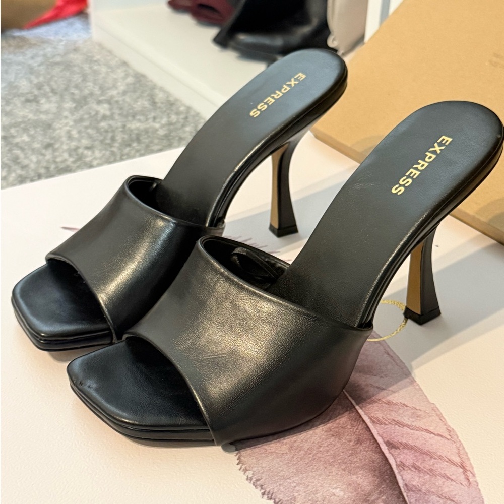 Express Elegant Black Heeled Sandals